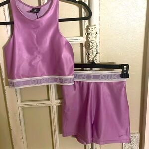 Nike Pro Dri-Fit Women's lavender  Sports Bra and Shorts Set (M)LIKE NEW!